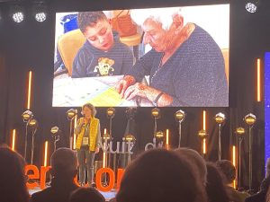 Lire la suite à propos de l’article 1 Lettre 1 Sourire à Bordeaux