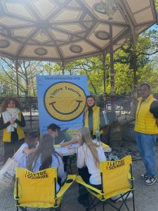Lire la suite à propos de l’article 1 Lettre 1 Sourire au Thabor : Une initiative chaleureuse pour rompre l&rsquo;isolement des personnes âgées à Rennes !